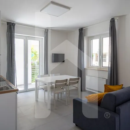 Apartment Homiday - Residenza Oltremare *